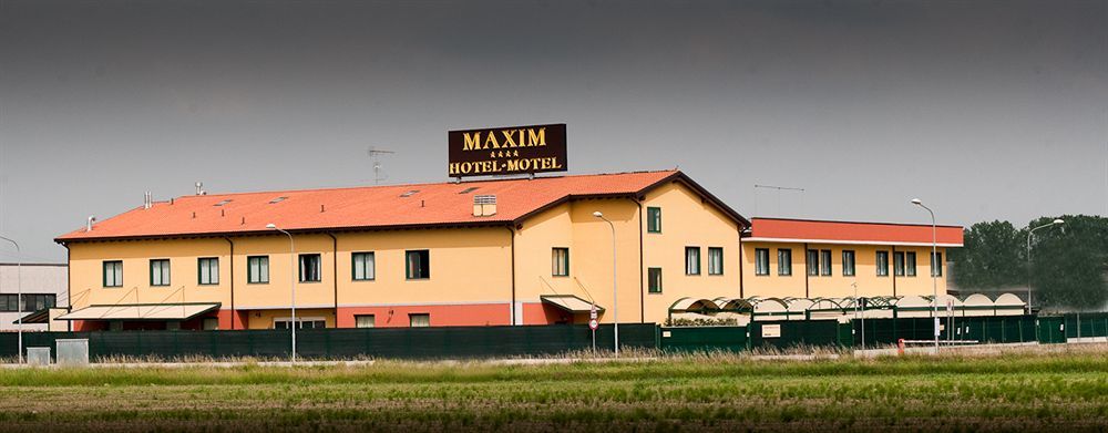 Hotel Maxim アンツォーラ・デッレミーリア エクステリア 写真